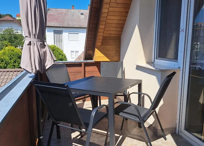 アパート Andrea Ii Balaton ヘーヴィーズ